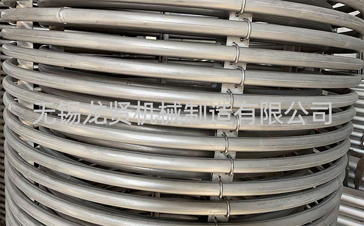 焊接不銹鋼盤管時，如何避免出現(xiàn)氣孔和裂紋？