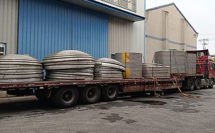 不銹鋼封頭盤(pán)管，盤(pán)管加工就找龍賢